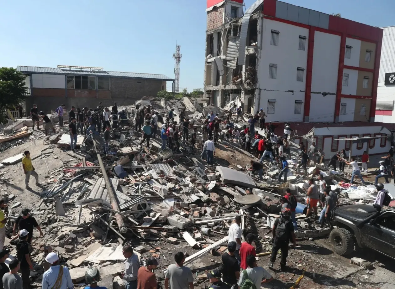 Sismo de 7,4 mata 71 pessoas na Colômbia e Governo decreta desastre nacional