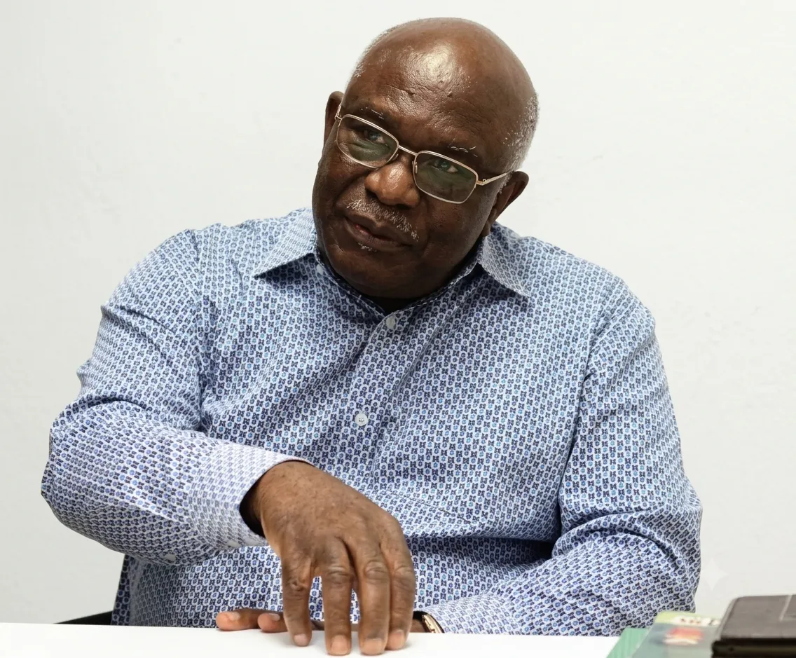 Pinda Simão aponta analfabetismo e qualidade do ensino como desafios de Angola