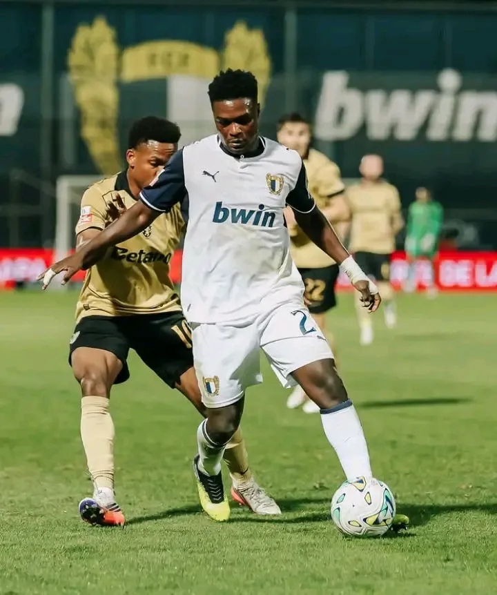 Angolano Pedro Bondo titular no empate do Famalicão diante do Sporting