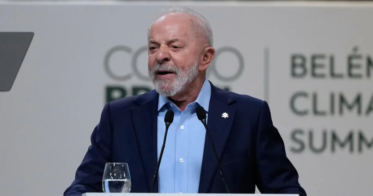 Brasil: “todo mundo sabe o que ele fez”, diz Lula sobre prisão de Bolsonaro