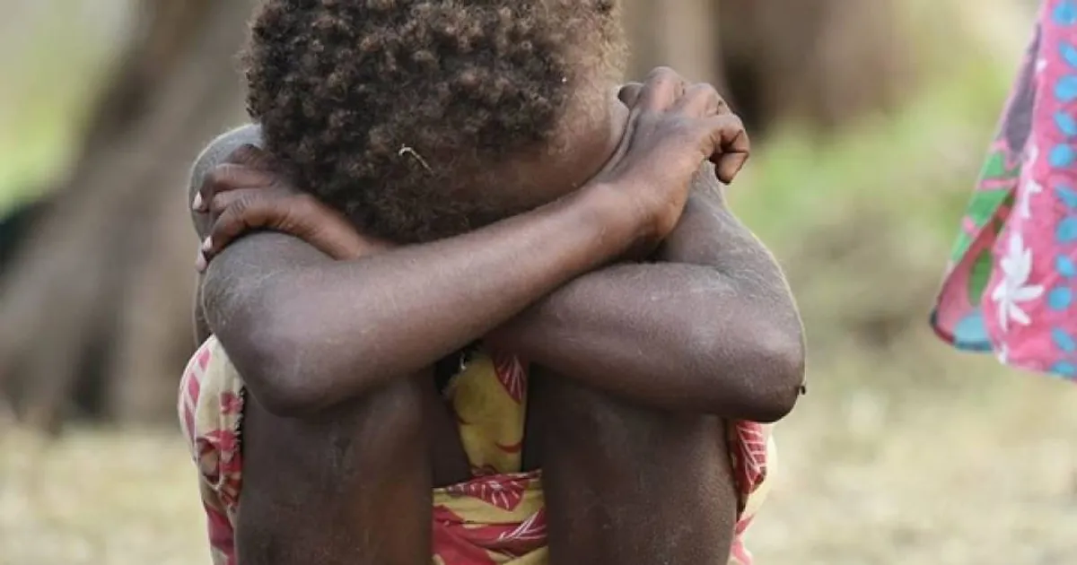 Zaire: professor acusado de abusar sexualmente aluna de 14 anos