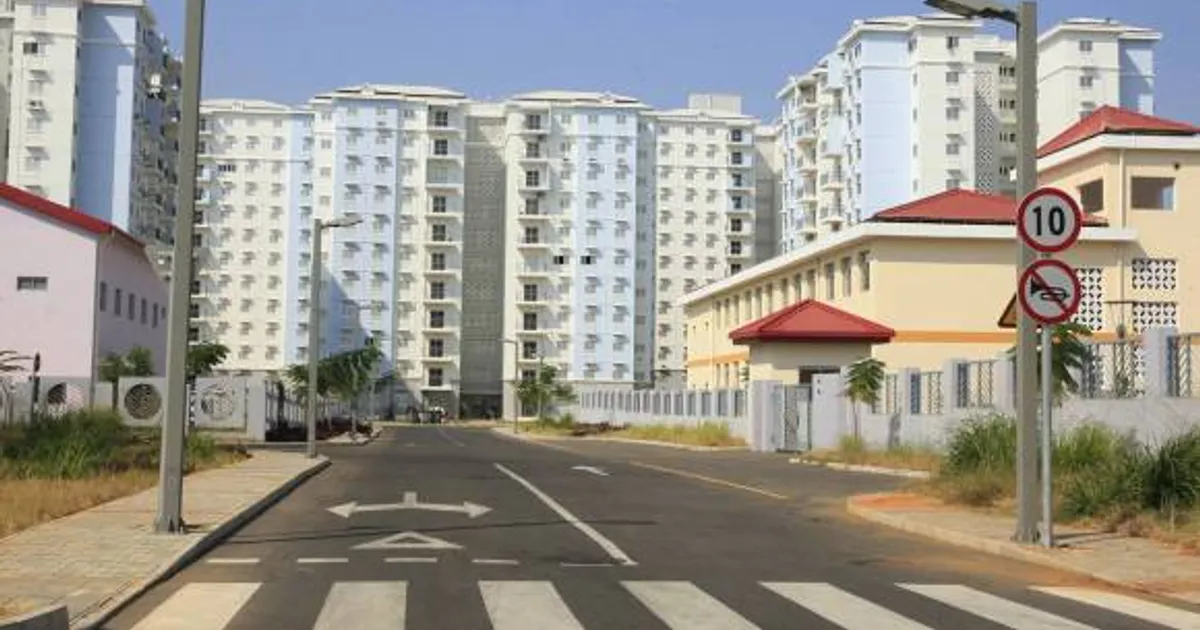 Angola regista avanços no sector habitacional, afirma político da FNLA