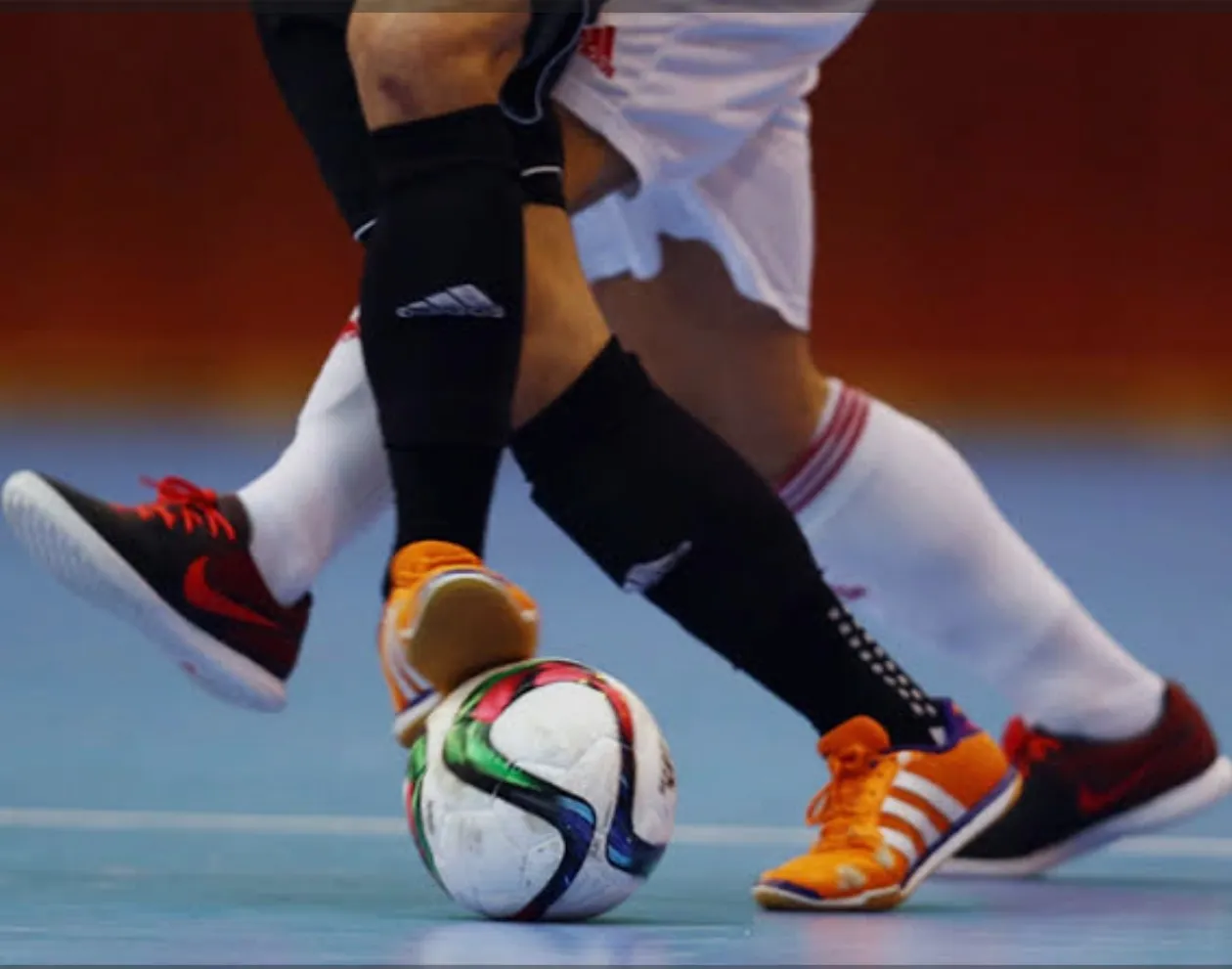 Futsal aproxima profissionais das rádios Correio da Kianda e MFM