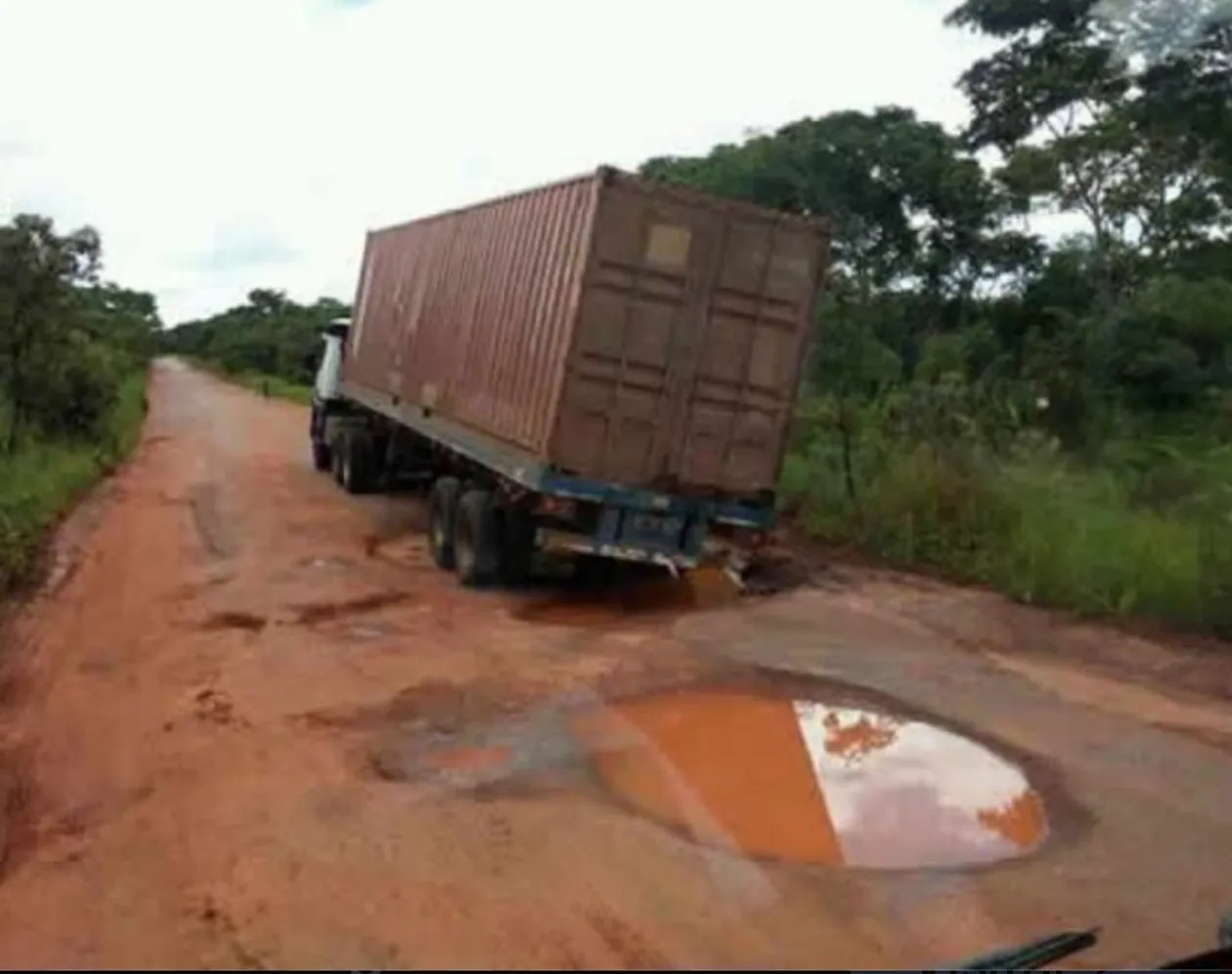 Mau estado das estradas e falta de fiscalização preocupam especialistas em Angola
