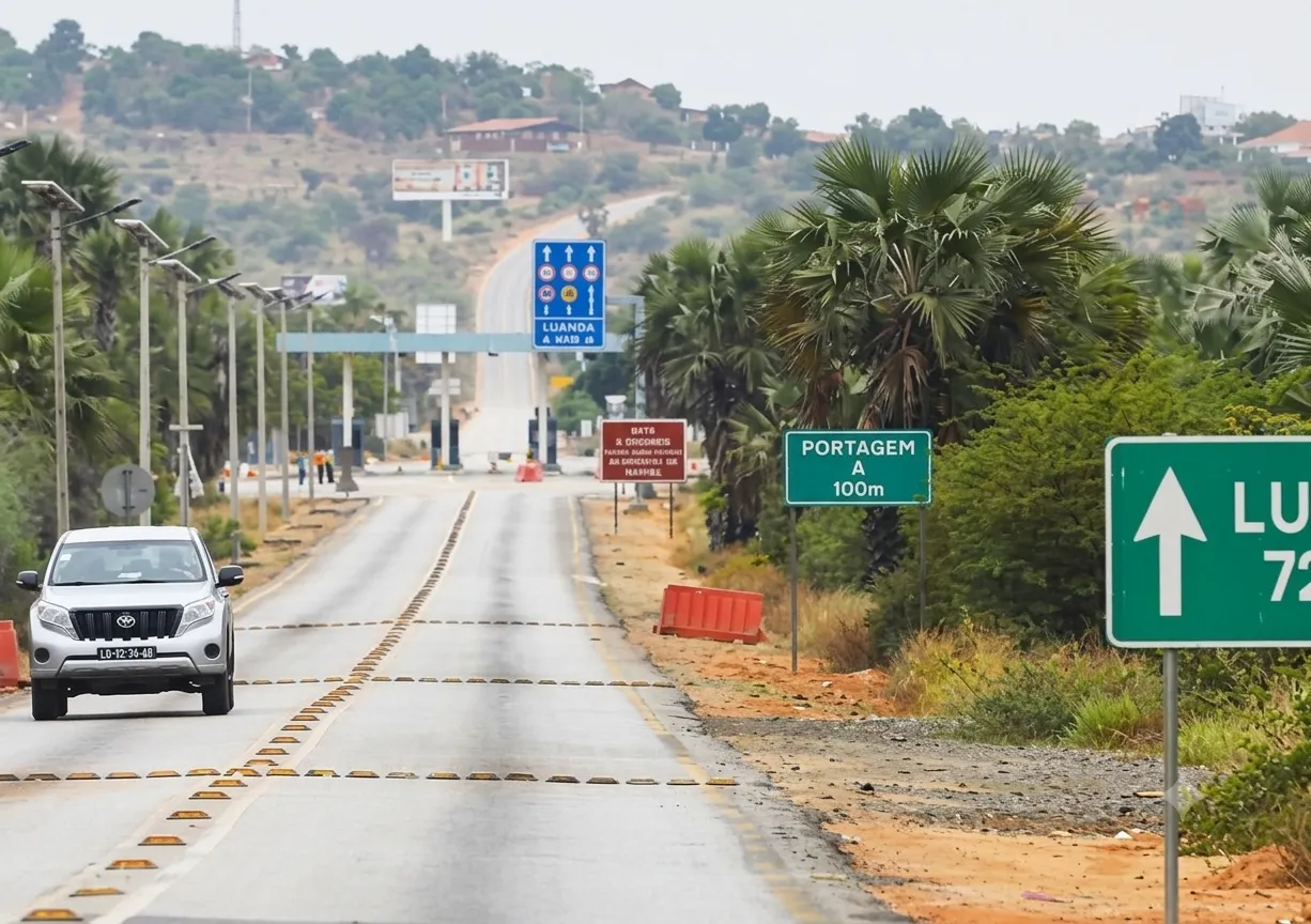 Veículos pesados em Angola passam a pagar até 7 mil kwanzas nas portagens