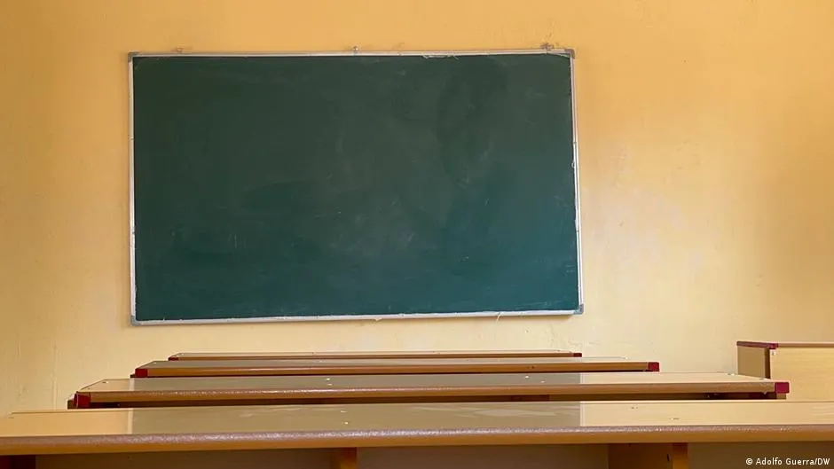 Cabinda: Professores em greve exigem pagamento de subsídios