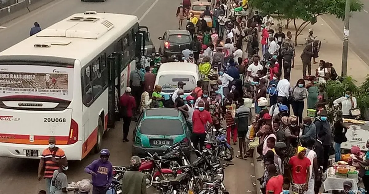 Onda de protestos contra subida dos combustíveis em Angola?