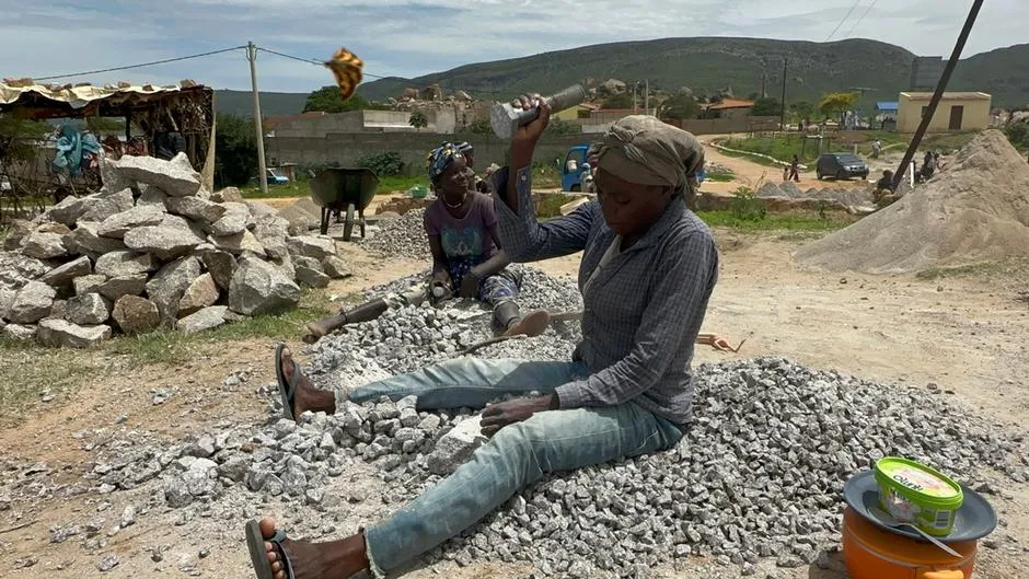 Certificação: Angola tenta formalizar 60% da economia