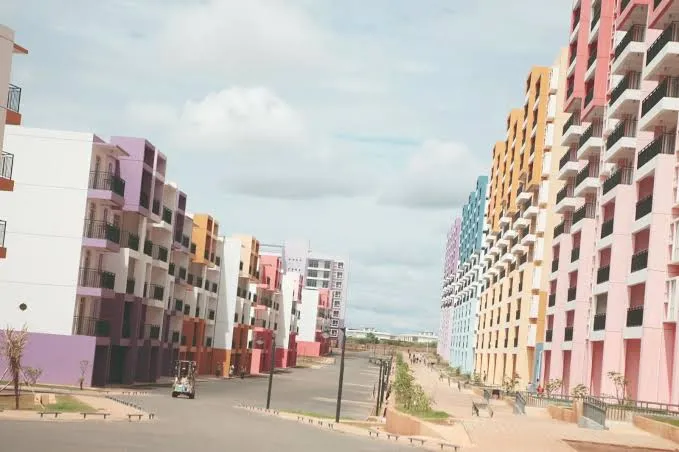 Executivo prevê construir 6.500 casas em seis províncias