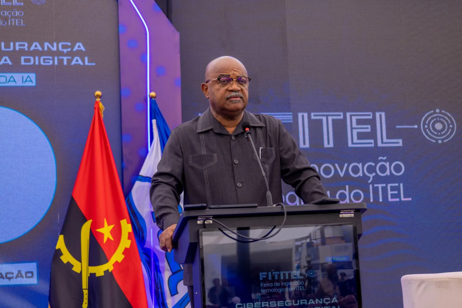Angola procura transformar talento jovem em soluções tecnológicas