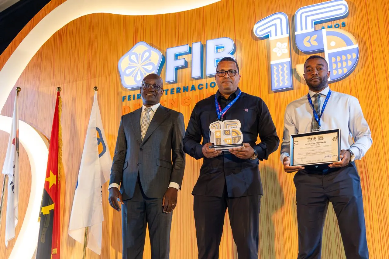 Africell vence prémio de melhor participação de Tecnologias de Informação e Telecomunicações