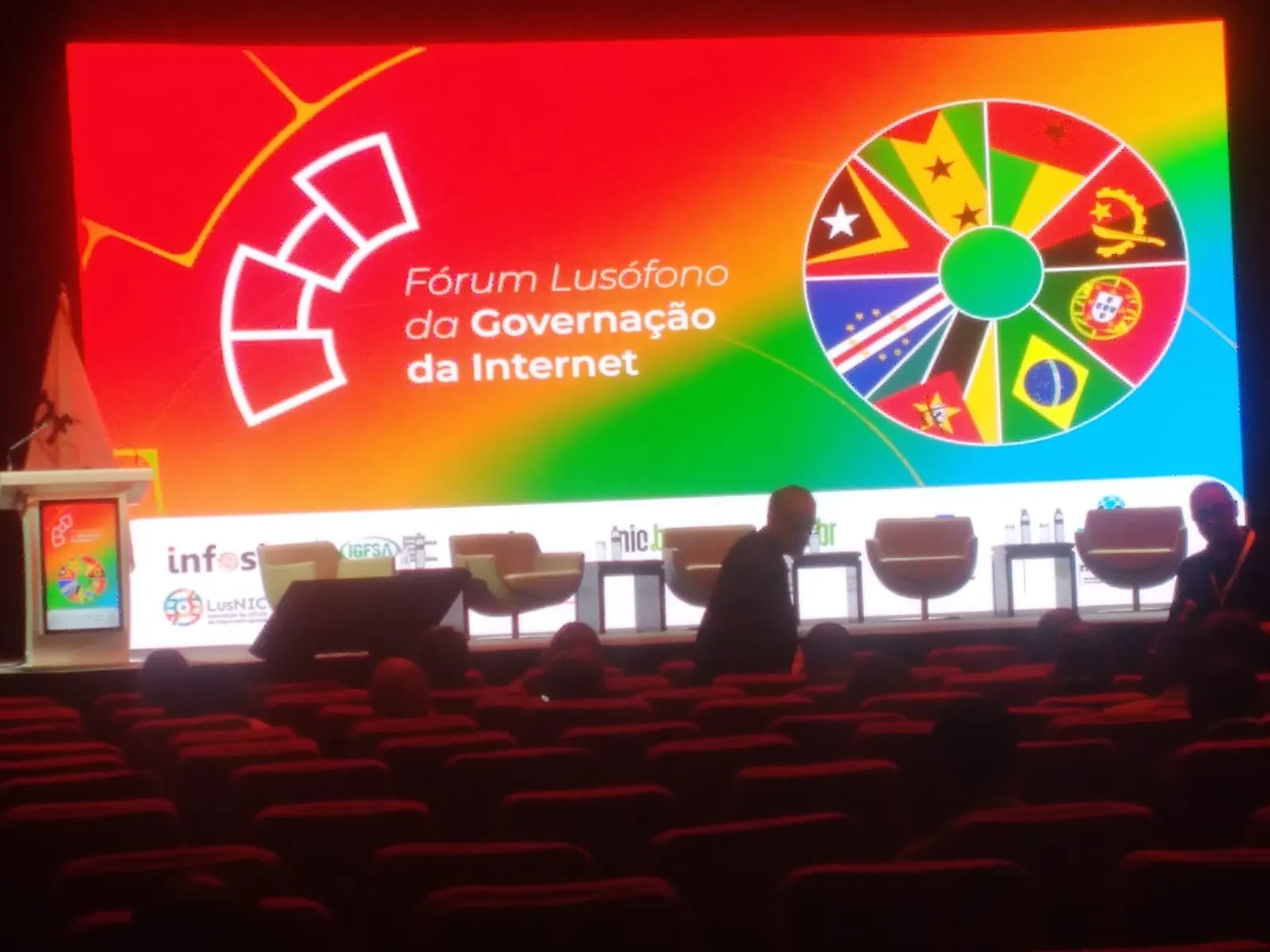 Luanda acolhe o 5.º Fórum Lusófono da Governação da Internet com debate sobre inclusão digital, cibersegurança e IA