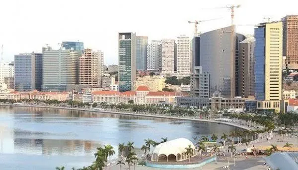 Angola melhora posição africana no combate à corrupção