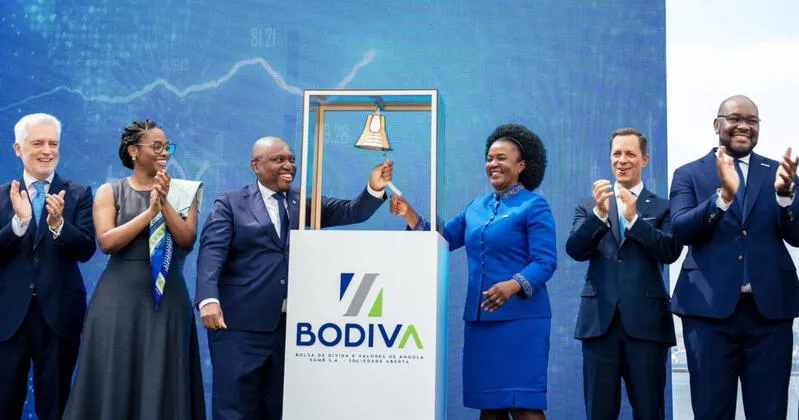 Standard Bank Angola entra na BODIVA e operação de 34% rende cerca de 208,5 mil milhões Kz; mercado passa a ter 7 cotadas