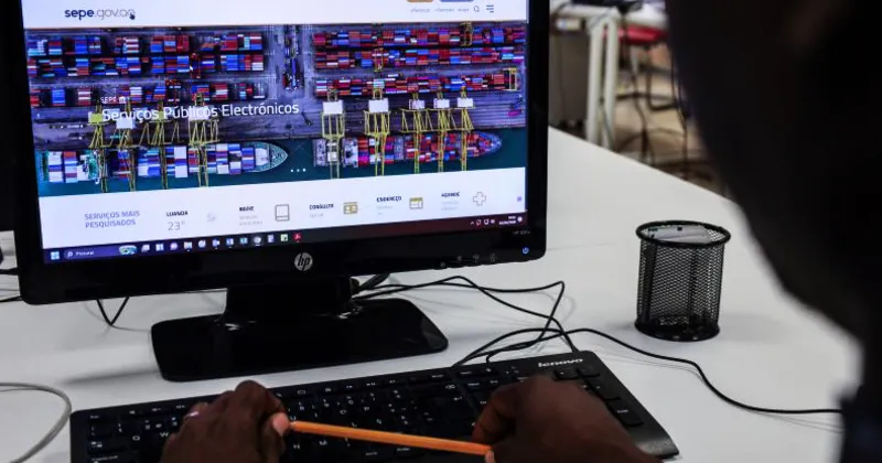 Governo gasta 27,9 milhões USD para ligar digitalmente os serviços públicos