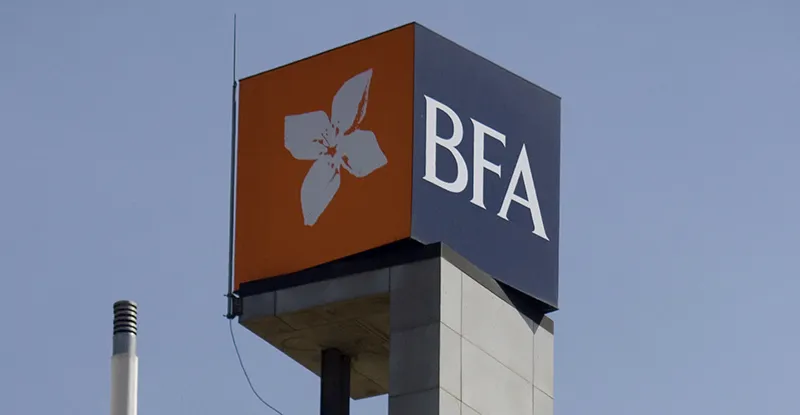 Entrada da Carrinho no BFA abre porta à saída do BPI