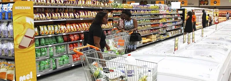Inflação desacelera para 12,4% e está   abaixo da meta do Governo para 202