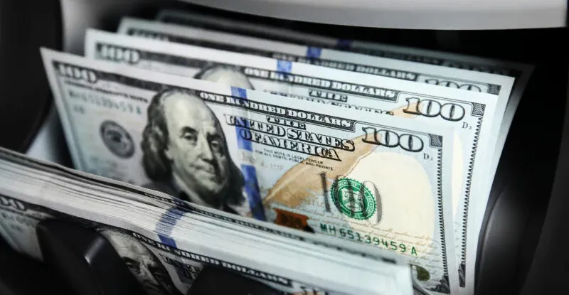 Bancos ficaram com mais 1.186,2 milhões USD do que em 2024