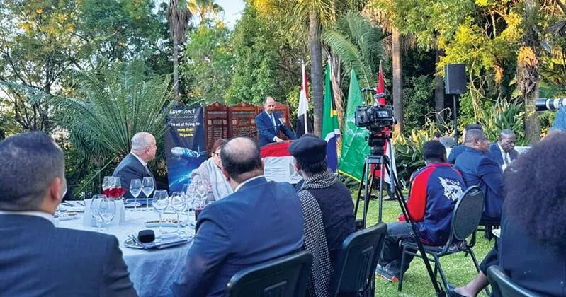 Egipto "desvia" o olhar do Médio Oriente para continente africano