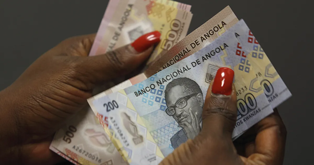 Aumento de 25% dos salários "comido" pelos aumentos