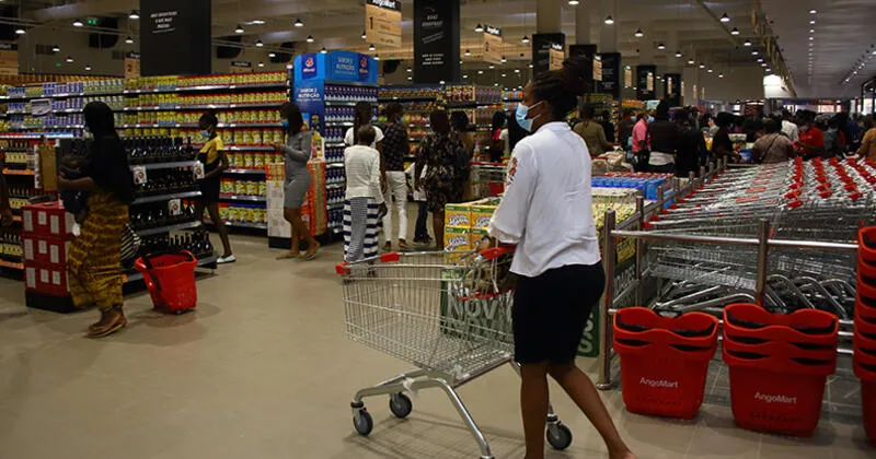 Inflação homóloga baixa para 8,43% em Setembro em Angola, o nível mais baixo em vários anos