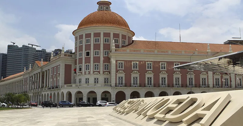 Banco Nacional de Angola emprestou 830 milhões USD ao Governo no I trimestre
