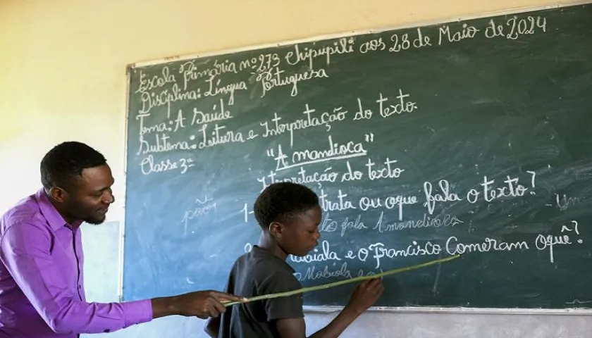 GREVE DOS PROFESSORS RONDA OS 100%
