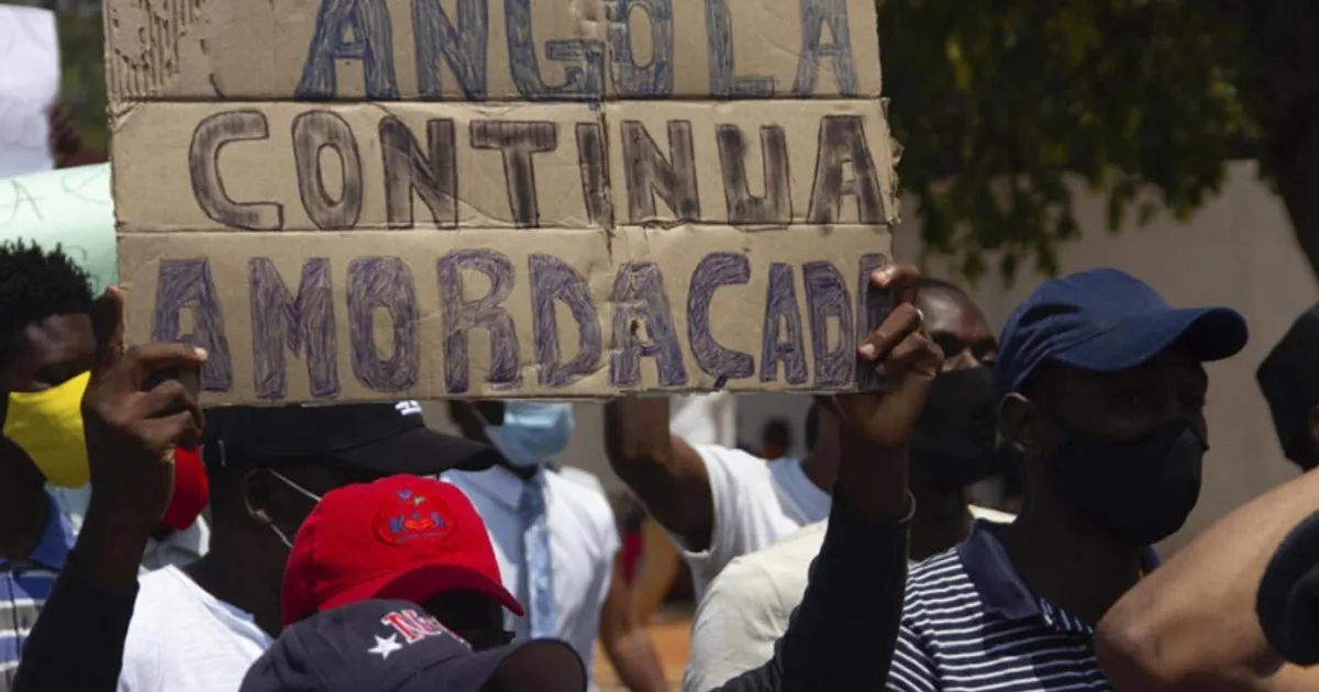 MPLA Até A Internet Corta