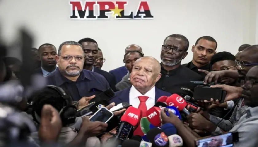 Higino Carneiro Entregou Candidatura Com Mais De 19 Mil Subscrições