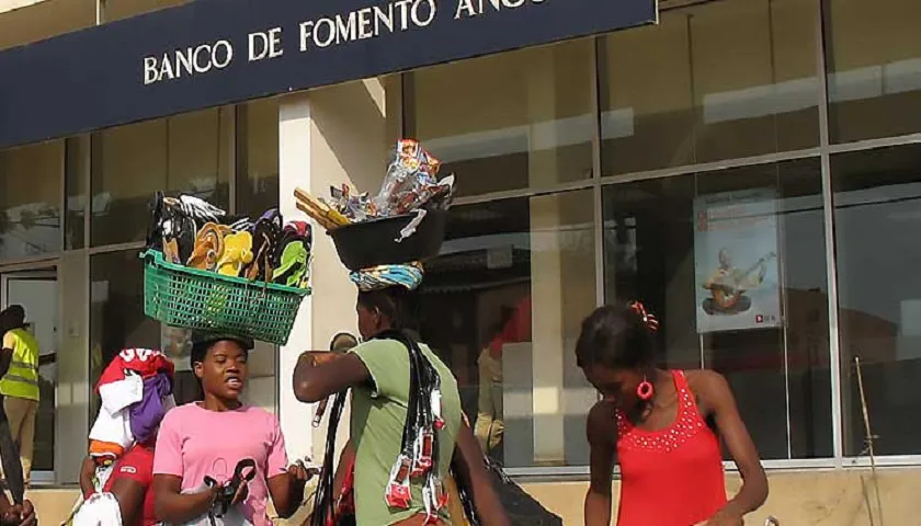 Poupança Cai Para Mínimo Dos Últimos Cinco Anos