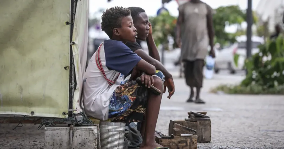 “jovens São O Motor Do Futuro De África”