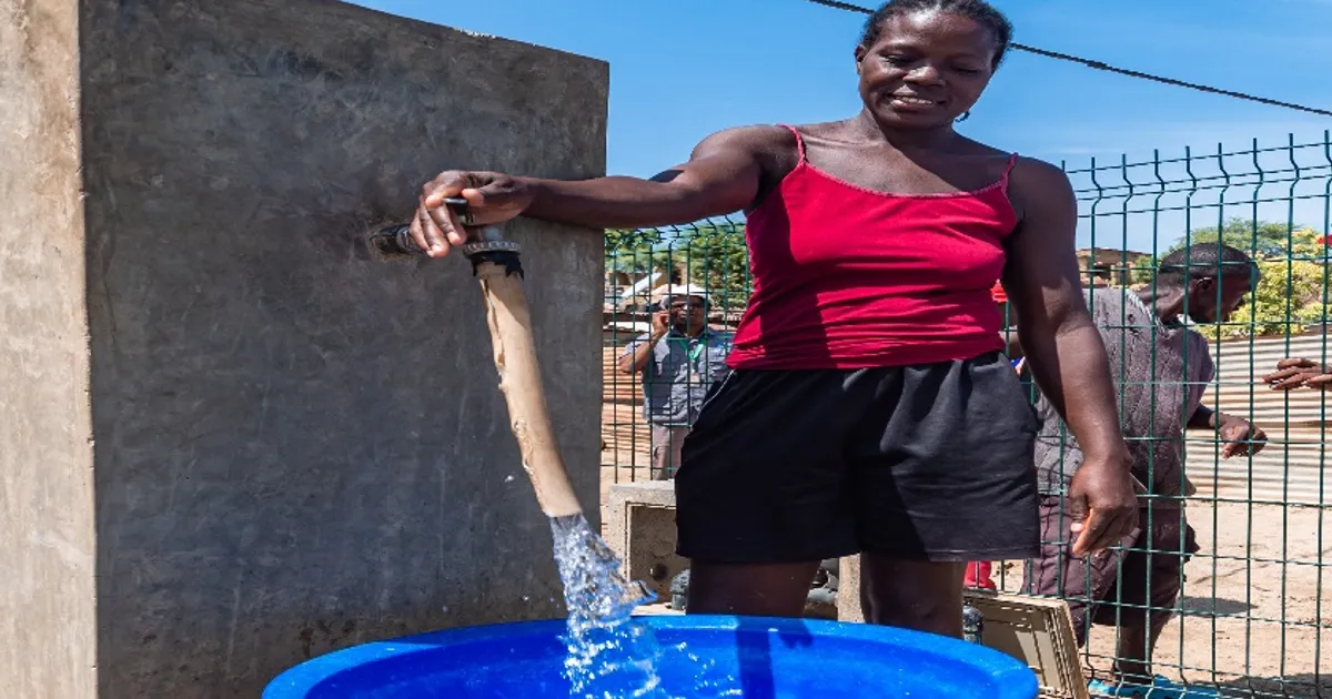 Água E Saneamento Urbano Em Angola