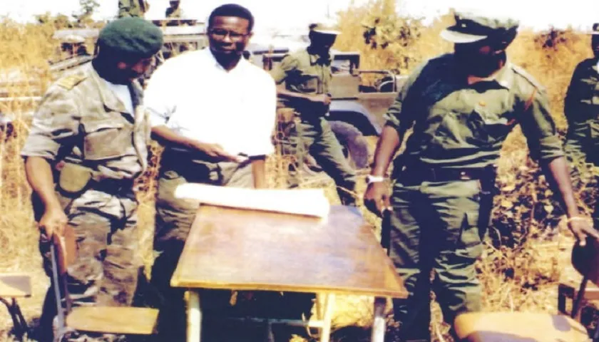 Alto Kauango E A (bi)acefalia Do MPLA