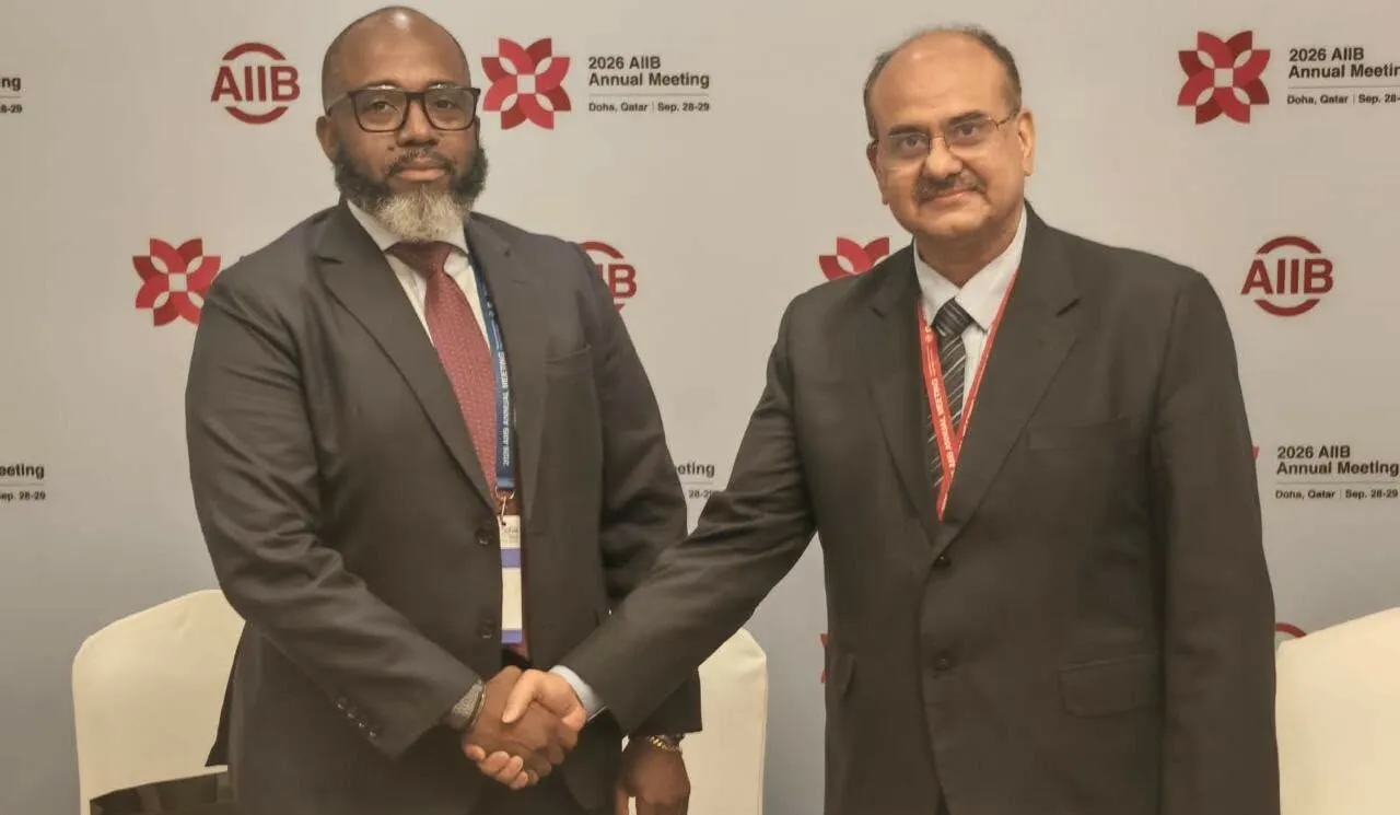 Angola avança no processo de aproximação ao Banco Asiático de Investimento em Infra-estruturas