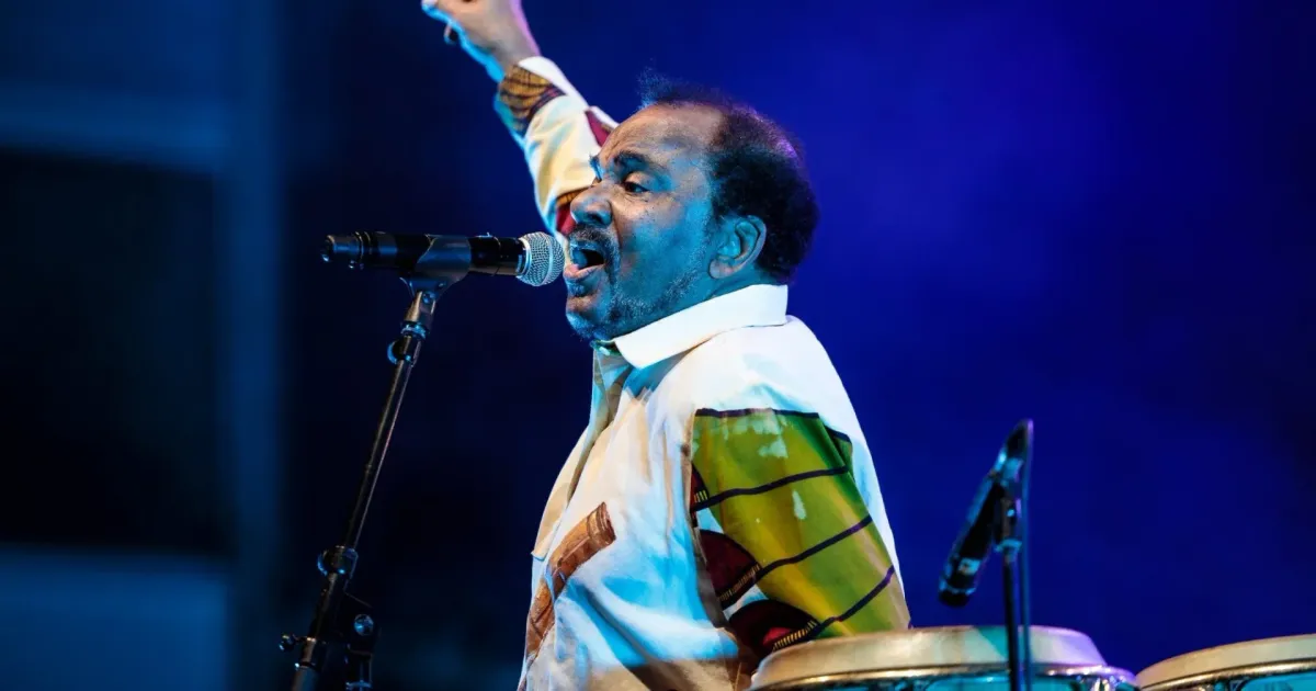 Bonga consagrado em Lisboa como embaixador da cultura angolana