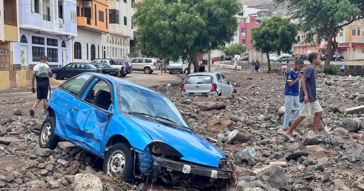 União Europeia mobiliza apoio a Cabo Verde após tempestade Erin