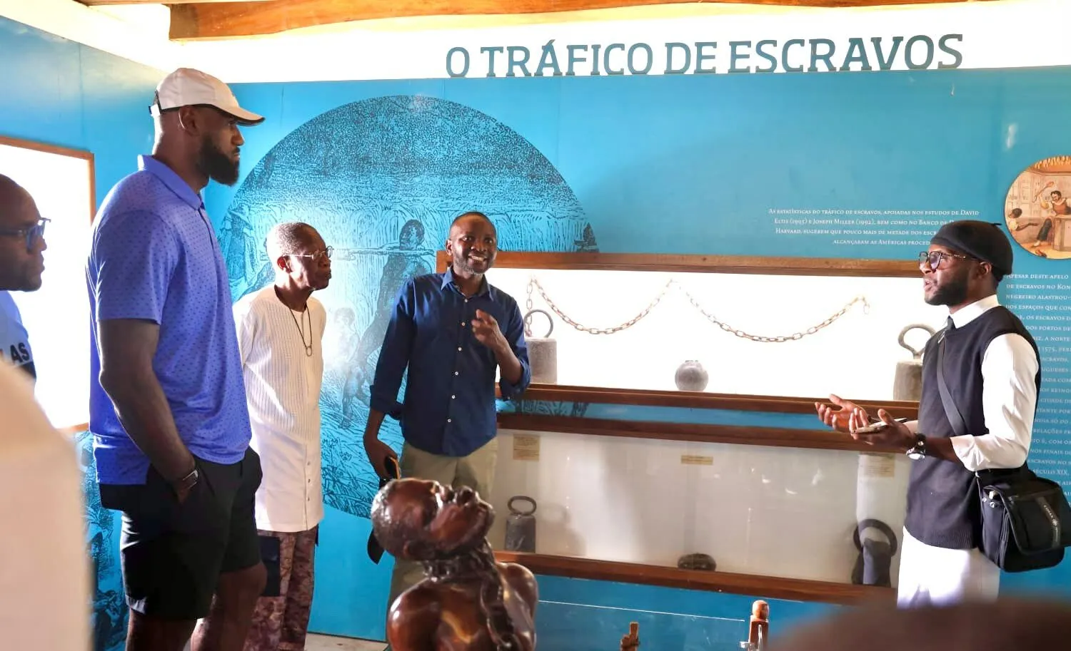 LeBron James ‘mergulha’ na história da escravatura em Angola
