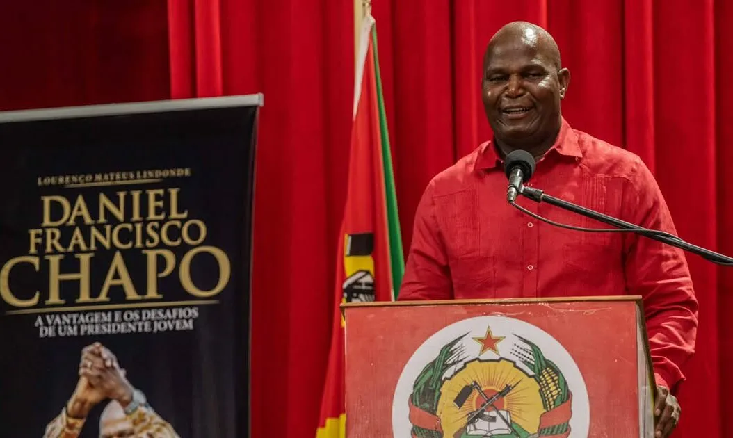 PR moçambicamo destaca livro sobre a sua governação como instrumento de reflexão