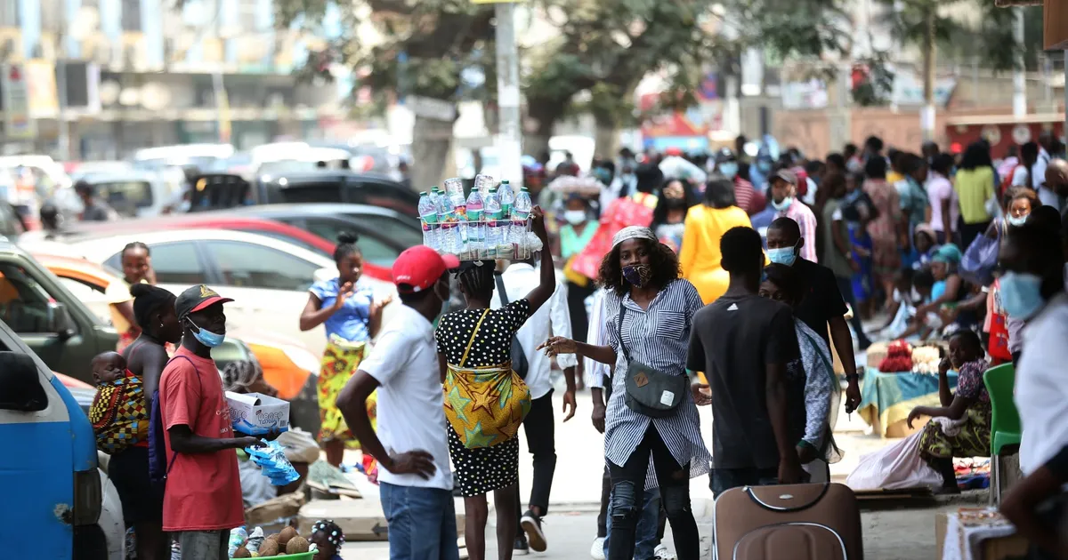 Desemprego recua para 26,9% em Angola