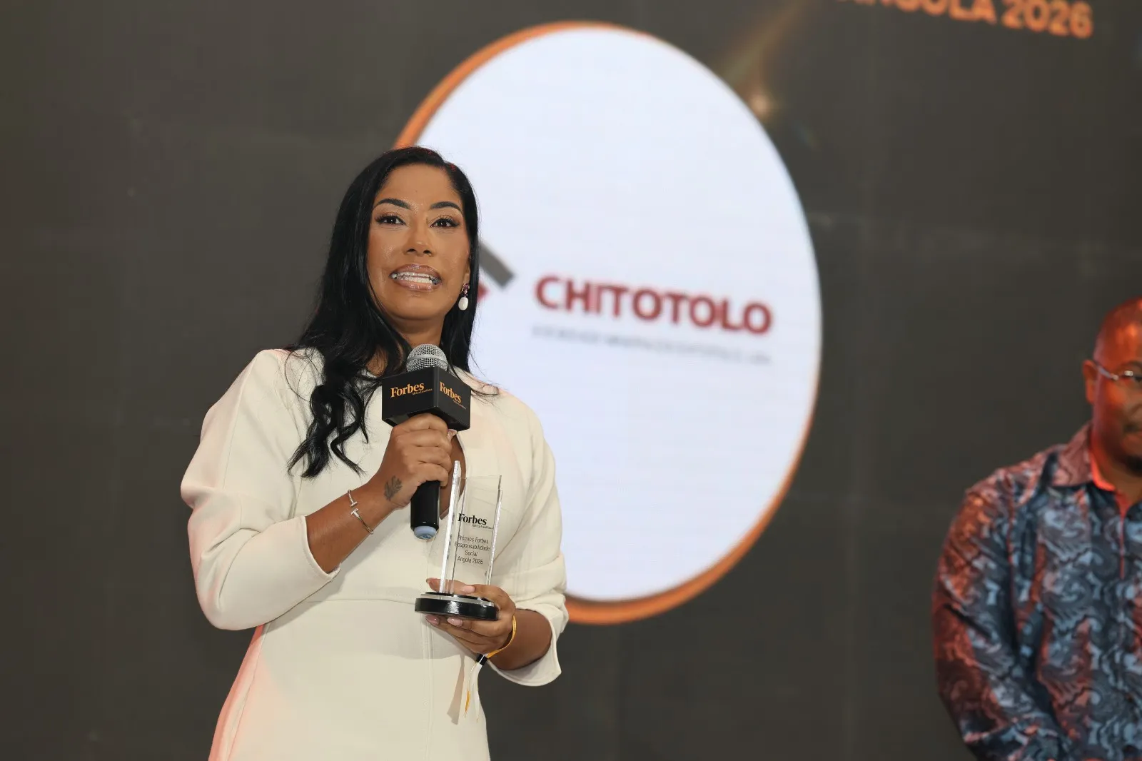 Sociedade Mineira Chitotolo vence Prémios Forbes Responsabilidade Social Angola 2026 com programa “Educar”