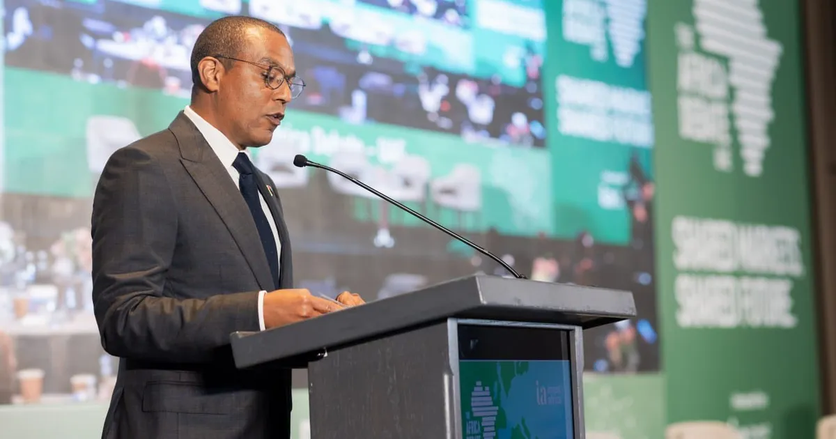 Angola atrai investimentos do Golfo Pérsico nos Emirados Árabes Unidos
