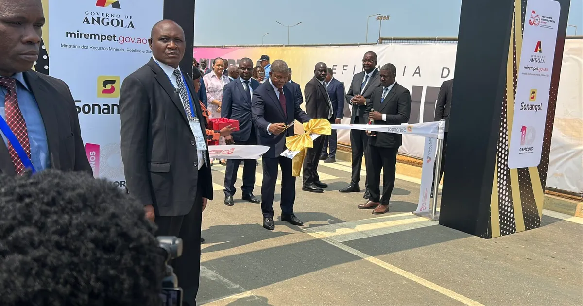 Angola inaugura refinaria de Cabinda e reforça soberania energética