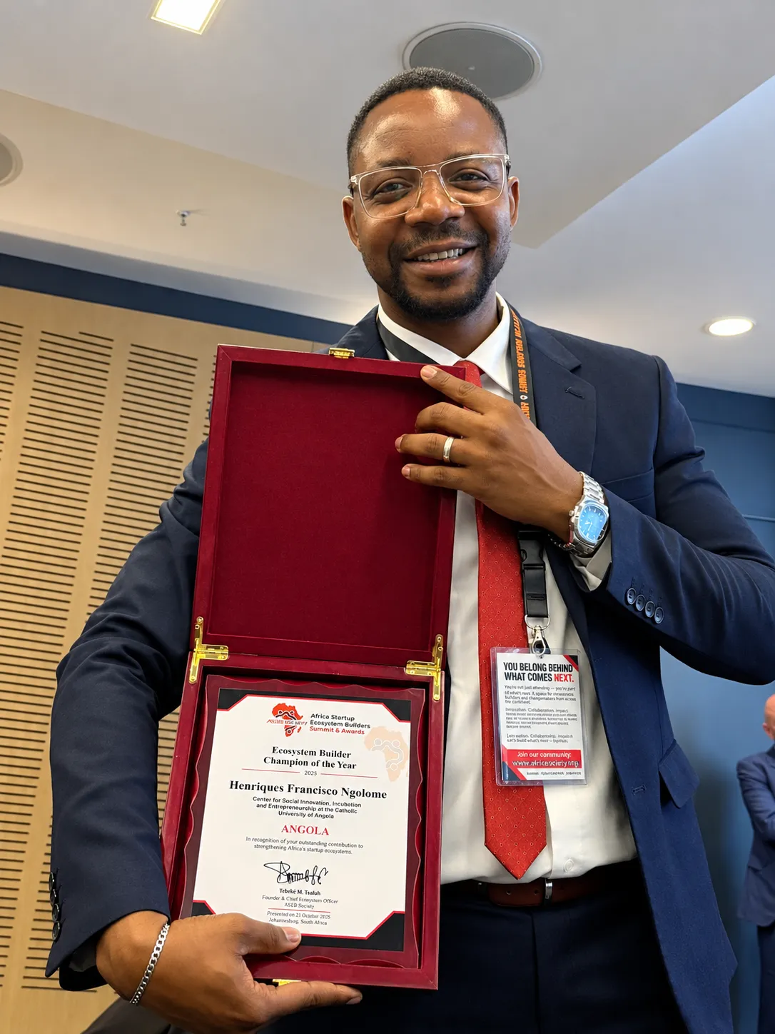 Angolano Henriques Ngolome conquista prémio africano de construtor de ecossistemas de start-ups