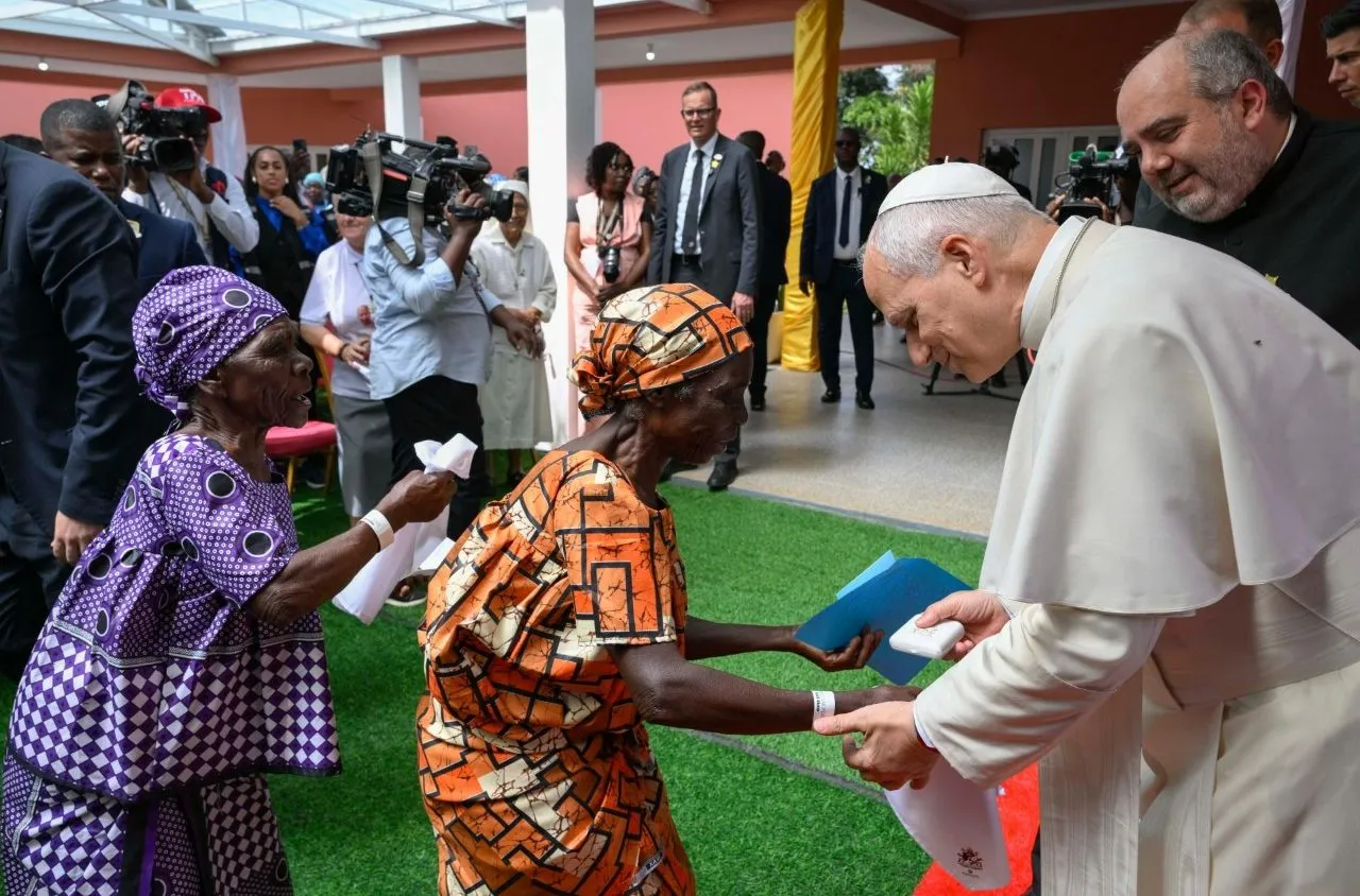 “Os idosos guardam a sabedoria de um povo”, diz Papa