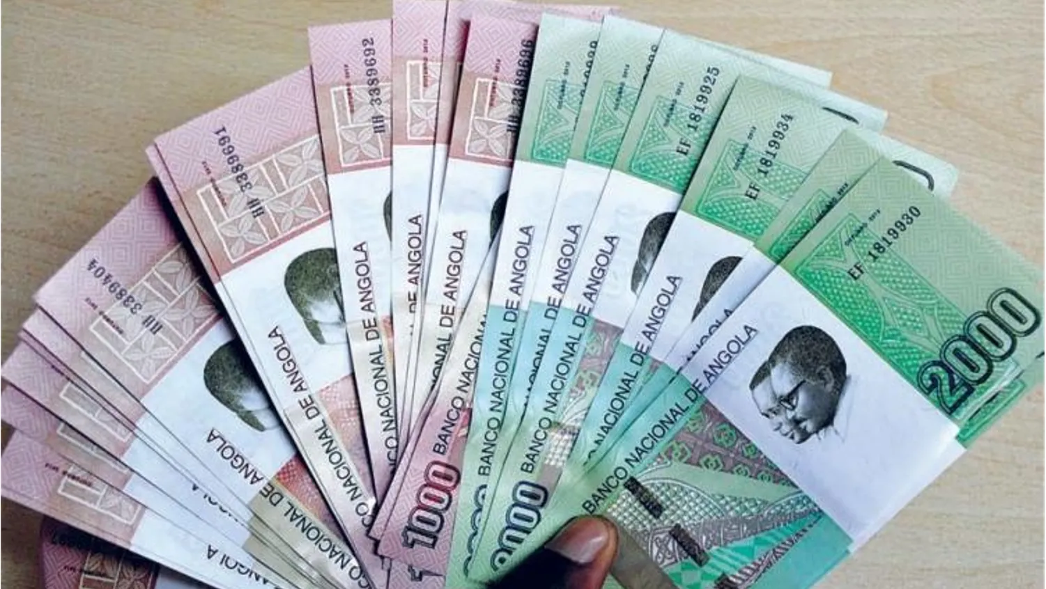 Empresas angolanas poderão pagar fornecedores da SADC em kwanzas ainda este ano