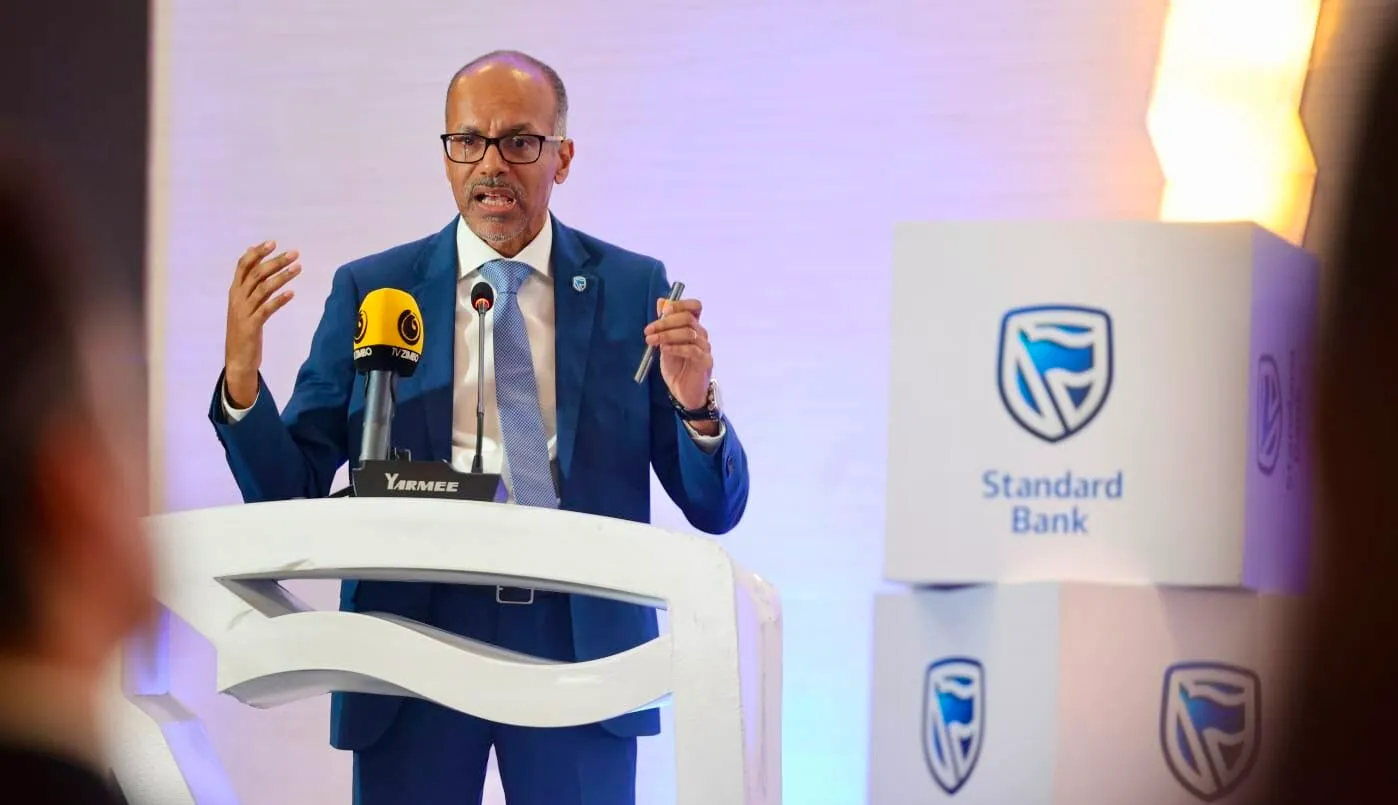 Angola tem grandes necessidades de financiamento, diz Fáusio Mussá