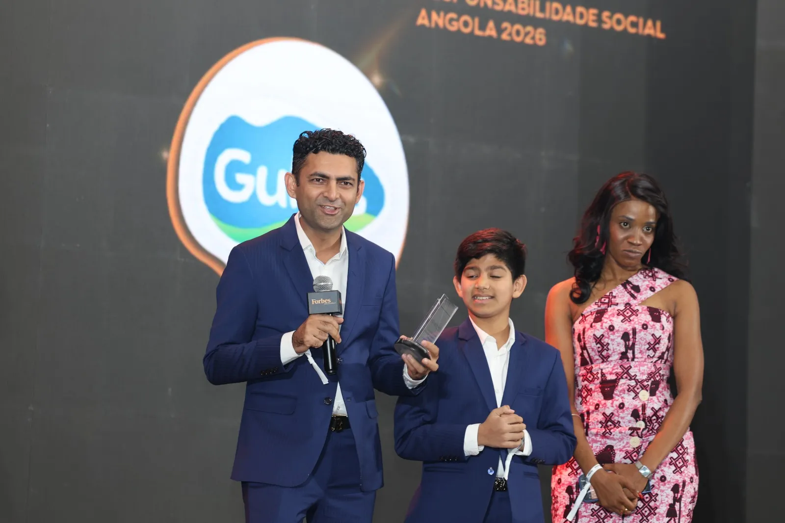 PRS 2026: Gulkis vence Prémio Forbes com projecto de construção de escolas comunitárias
