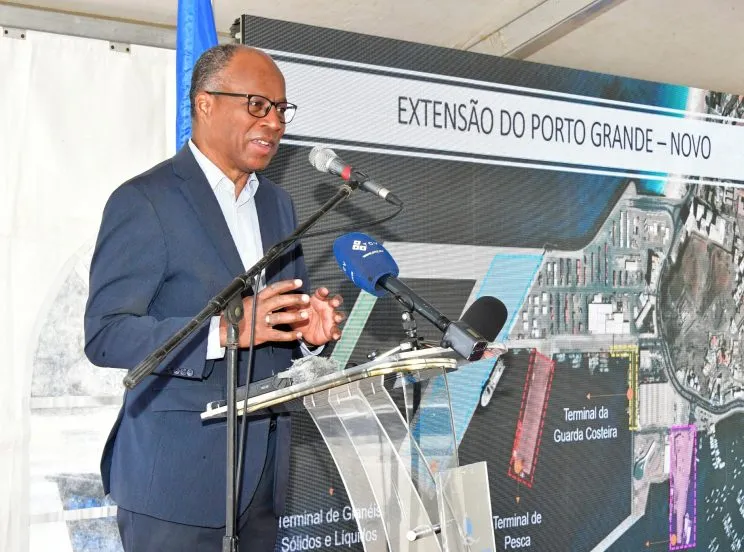 Governo cabo-verdiano investe 114 milhões de euros para expansão e modernização dos Portos