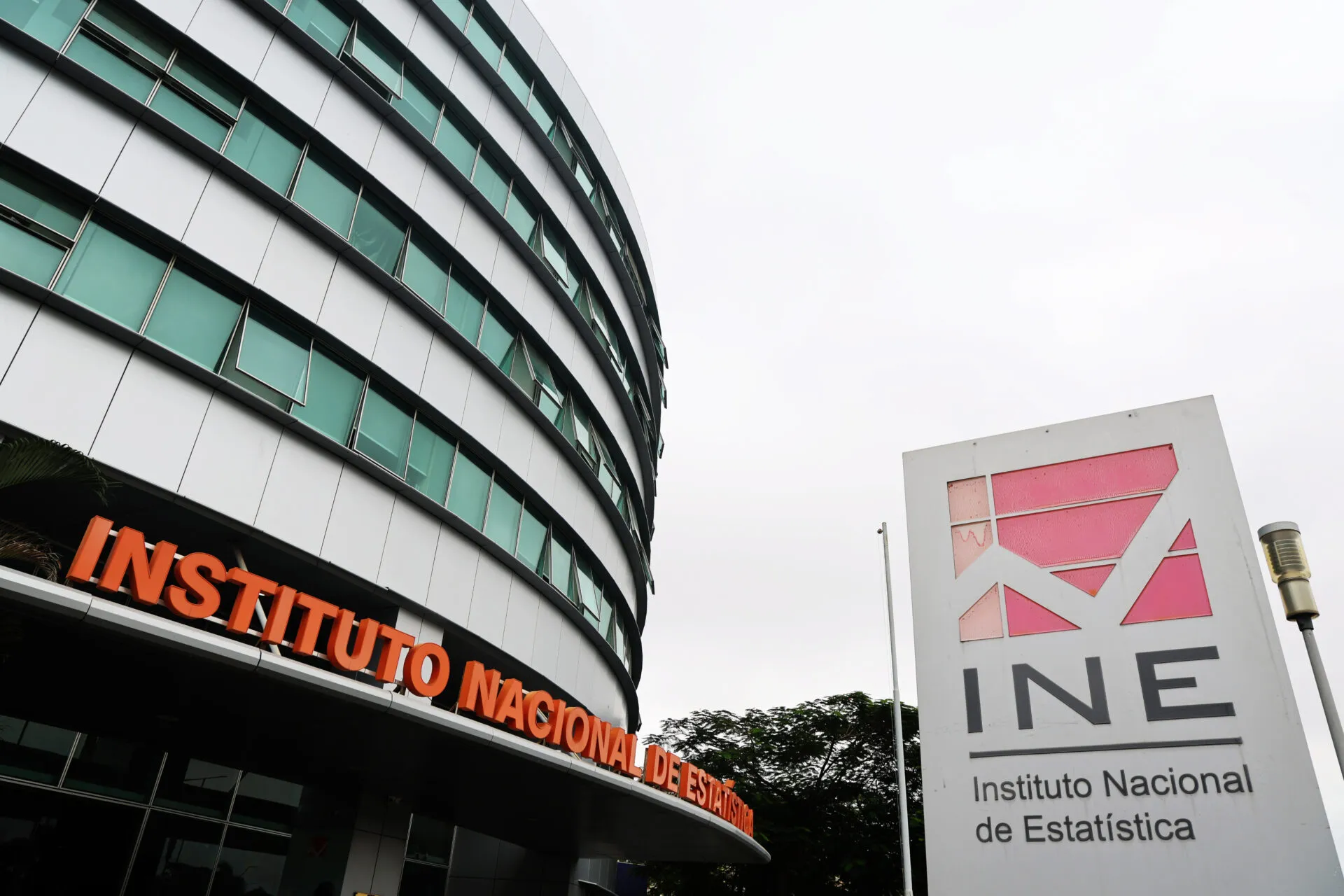 Economia angolana cresce 5,32% no arranque de 2026 impulsionada por sectores não-petrolíferos, segundo o INE