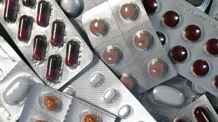 Sociedade Moçambicana de Medicamentos vê lucro cair 98,5% e grupo fecha 2025 no prejuízo